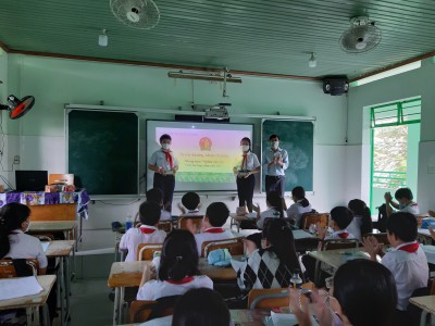 LIÊN ĐỘI TRƯỜNG THCS PHÚ CƯỜNG PHÁT ĐỘNG VÀ THỰC HIỆN TỐT PHONG TRÀO “THIẾU NHI THỦ DẦU MỘT THI ĐUA LÀM THEO 5 ĐIỀU BÁC HỒ DẠY”