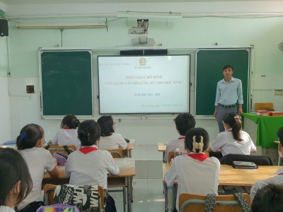LIÊN ĐỘI TRƯỜNG THCS PHÚ CƯỜNG PHÁT ĐỘNG VÀ THỰC HIỆN TỐT PHONG TRÀO “XÂY DỰNG VĂN HÓA ỨNG XỬ CHO HỌC SINH”