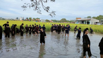 TRƯỜNG THCS PHÚ CƯỜNG THAM GIA HOẠT ĐỘNG TRẢI NGHIỆM, HƯỚNG NGHIỆP VÀ HÀNH TRÌNH VỀ ĐỊA CHỈ ĐỎ TẠI DI TÍCH LỊCH SỬ VÕ VĂN TẦN VÀ KHU SINH THÁI RIO GREEN PARK– LONG AN
