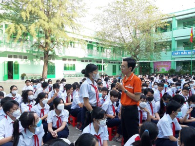 TRƯỜNG THCS PHÚ CƯỜNG THỰC HIỆN TỐT MÔ HÌNH HOẠT ĐỘNG “TƯ VẤN HƯỚNG NGHIỆP CHO HỌC SINH KHỐI 9”