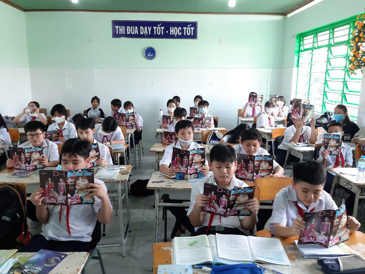 LIÊN ĐỘI TRƯỜNG THCS PHÚ CƯỜNG  PHÁT ĐỘNG PHONG TRÀO “ĐỌC SÁCH MỖI NGÀ - NĂM HỌC 2022-2023