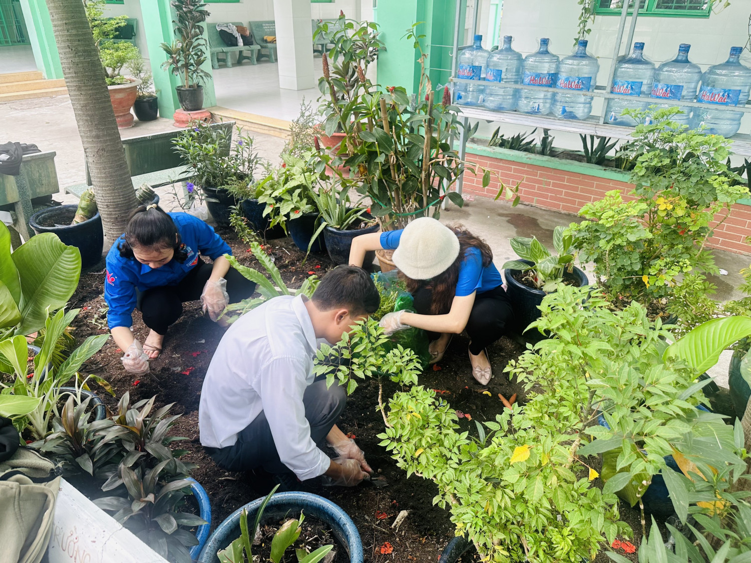 LIÊN ĐỘI TRƯỜNG THCS PHÚ CƯỜNG TỔ CHỨC  THỰC HIỆN CÔNG TRÌNH THI ĐUA CHÀO MỪNG  ĐẠI HỘI CHÁU NGOAN BÁC HỒ THÀNH PHỐ THỦ DẦU MỘT  LẦN THỨ XXIII - NĂM 2023