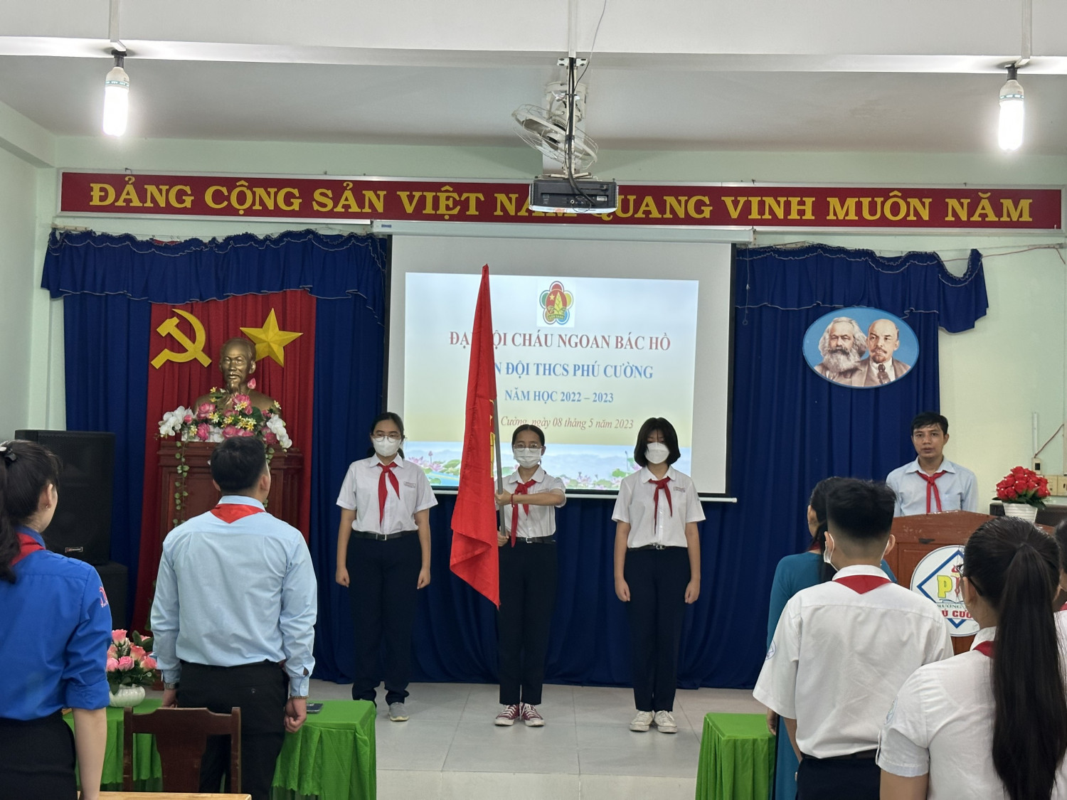 LIÊN ĐỘI TRƯỜNG THCS PHÚ CƯỜNG TỔ CHỨC  ĐẠI HỘI CHÁU NGOAN BÁC HỒ NĂM HỌC 2022 - 2023