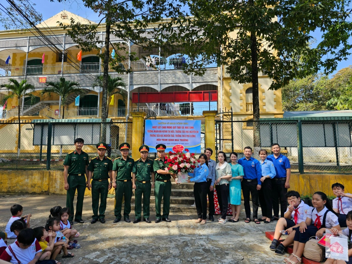 TỔ CHỨC CÁC HOẠT ĐỘNG CHÀO MỪNG KỶ NIỆM 79 NĂM NGÀY THÀNH LẬP QUÂN ĐỘI NHÂN DÂN VIỆT NAM (22/12/1944-22/12/2023)