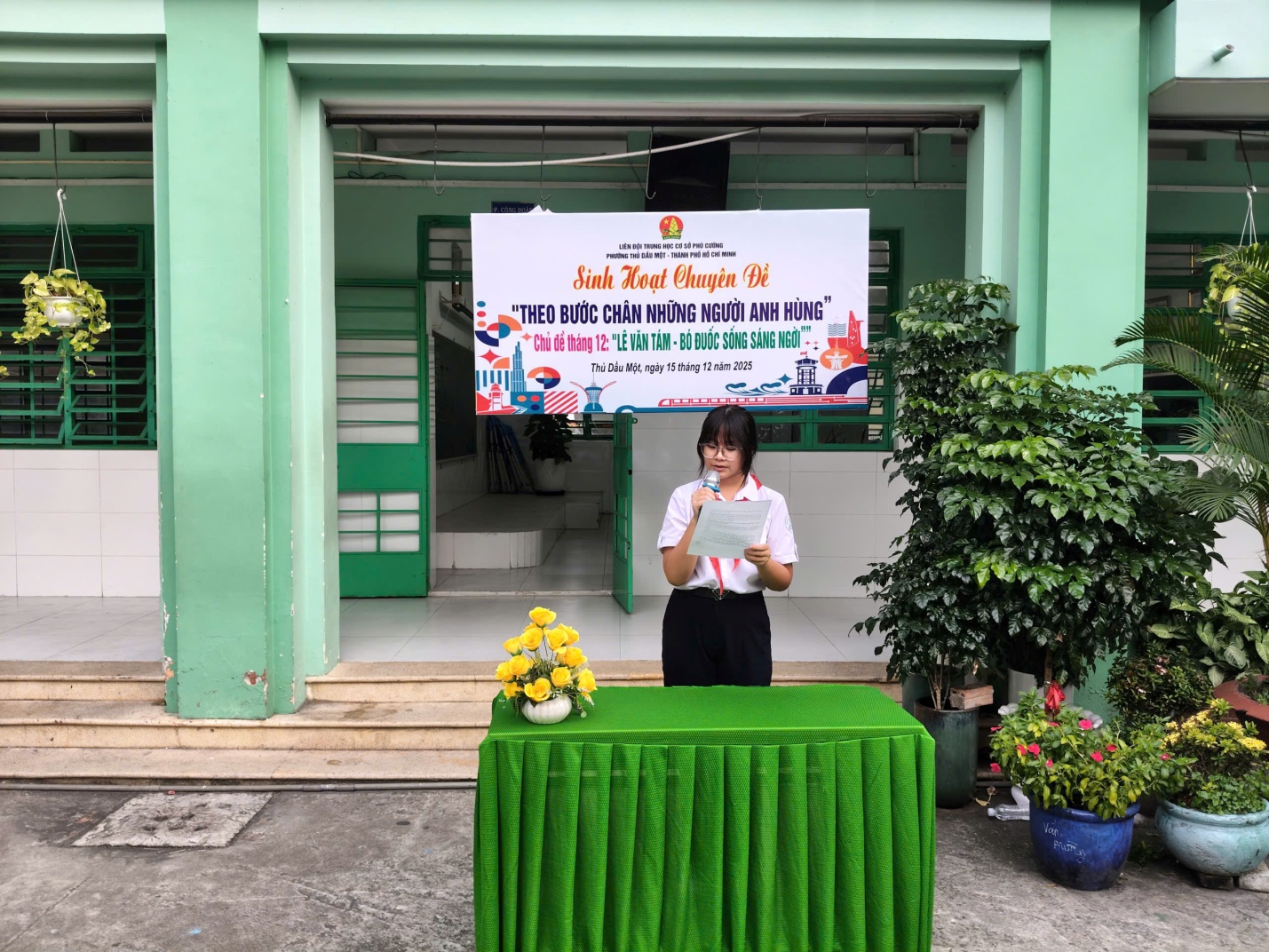 SÁNG NGỜI TINH THẦN QUẢ CẢM ANH HÙNG LÊ VĂN TÁM