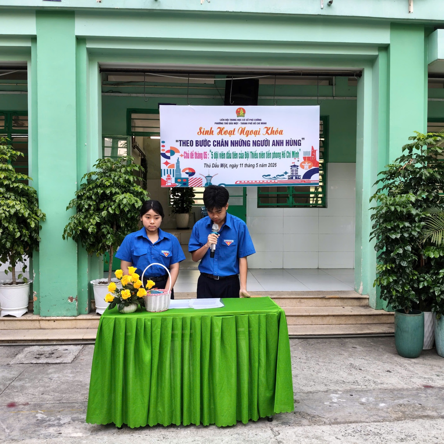 “5 ĐỘI VIÊN ĐẦU TIÊN CỦA ĐỘI TNTP HỒ CHÍ MINH”